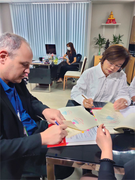 re/max contract sign ไบรท์ เรียลเอสเตท เซ็นสัญญากับ re/max